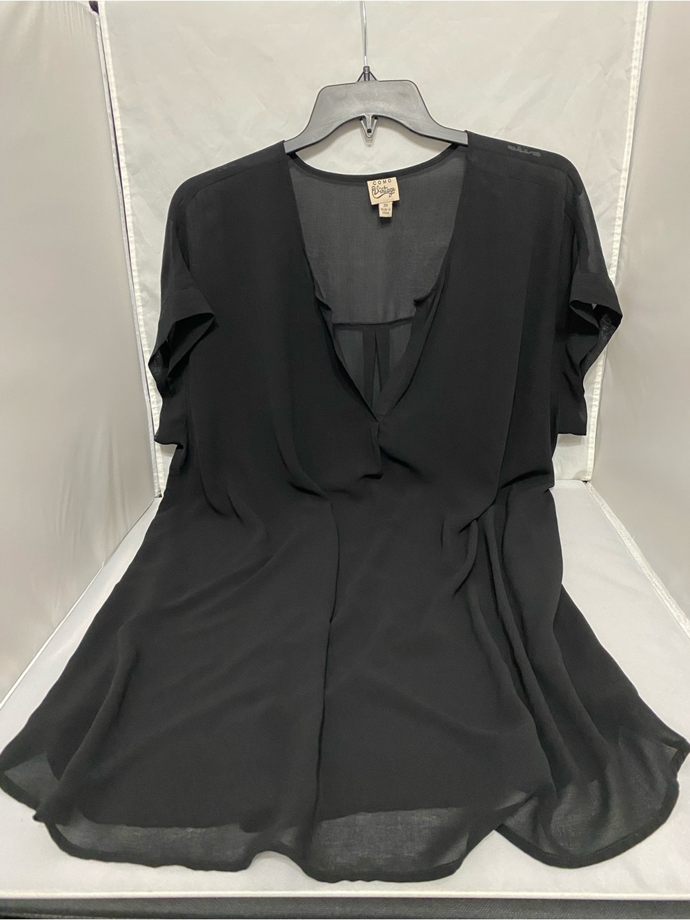 Como Vintage Black V-Neck Short Sleeve Blouse